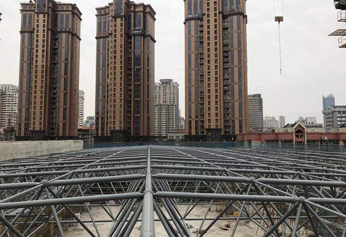 湘乡螺栓球网架结构